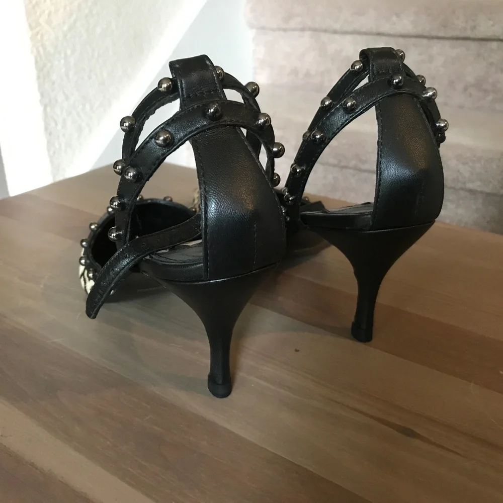 Leopard Print Studded Pointed-Toe Heels - Black/Beige - Picture 4 of 4